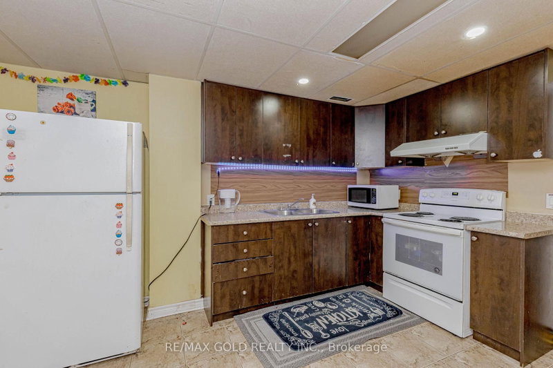 153 Cordgrass Brampton,ON L6R 2A1 — Photo 25