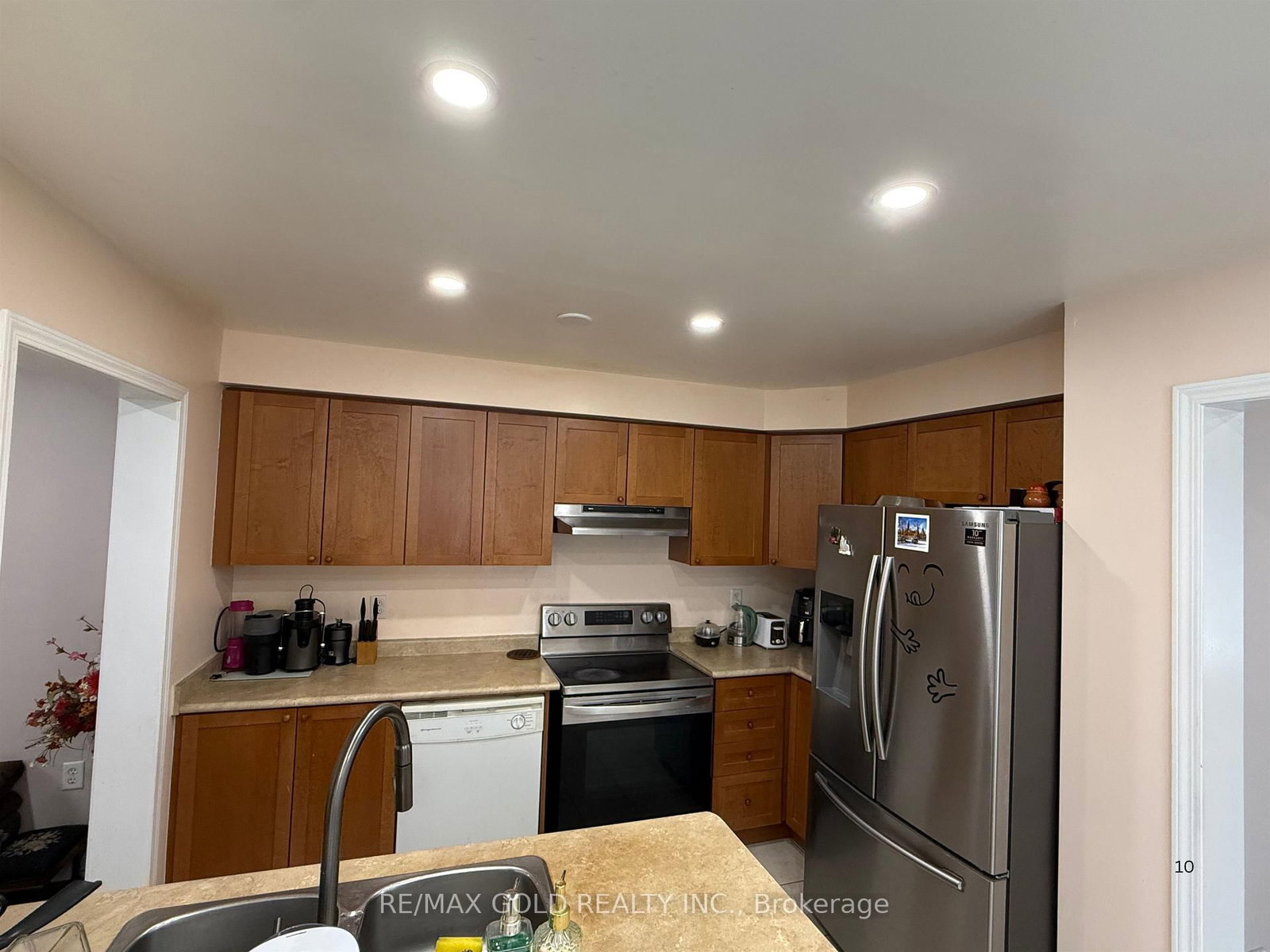 13 Eastway Street • Brampton, ON photo 5