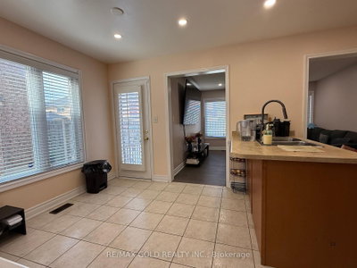 13 Eastway Street • Brampton, ON photo 6