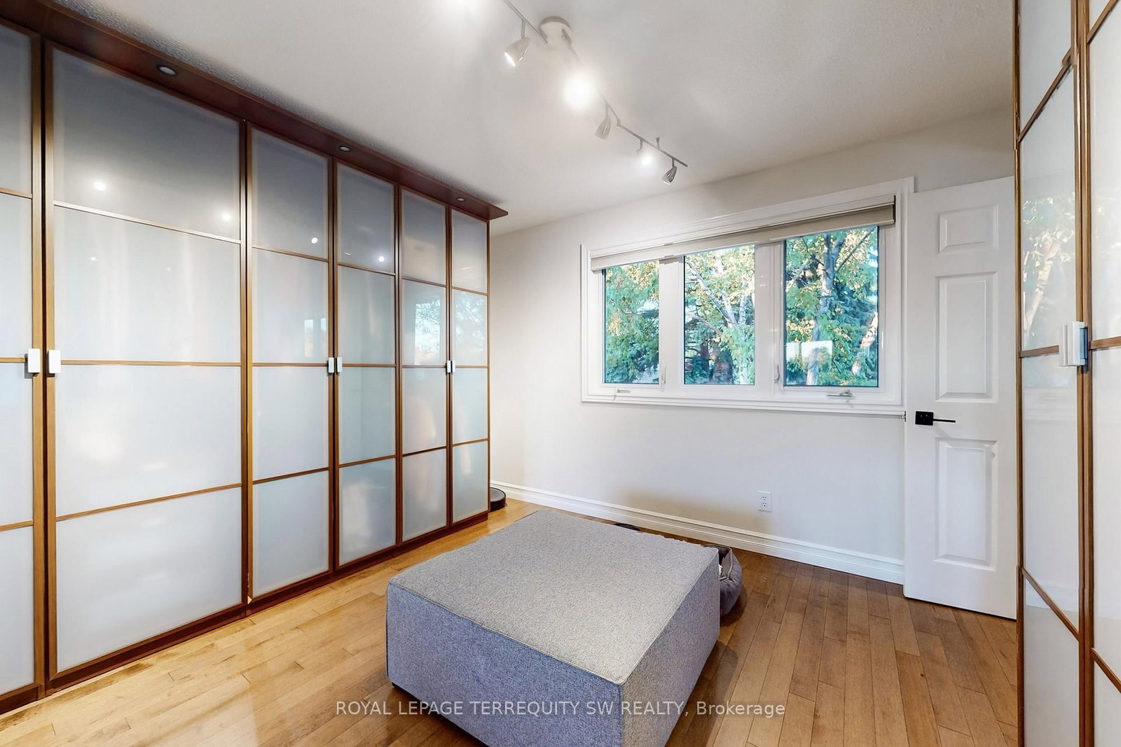 8 Chalmers Court • Brampton, ON photo 21