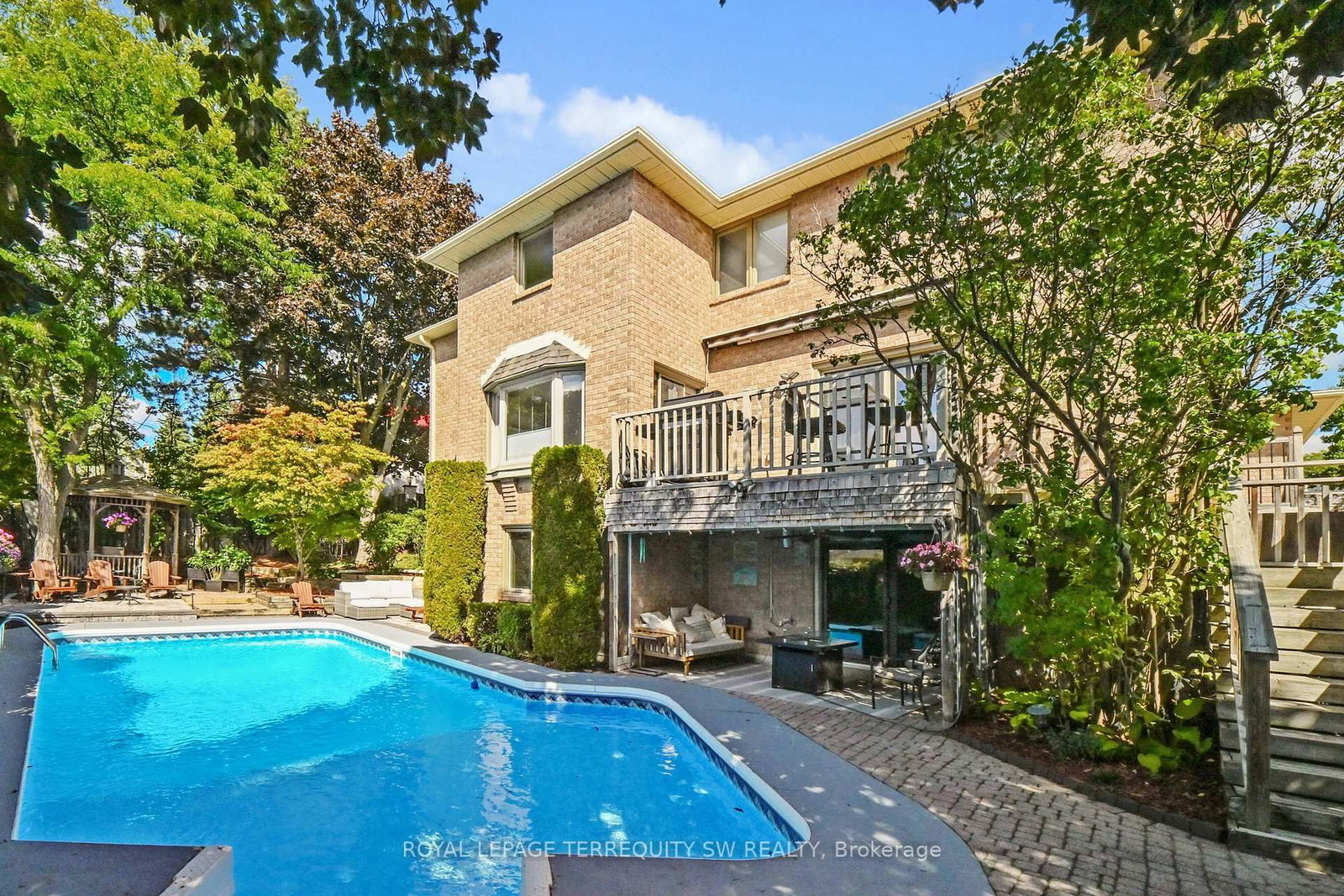 8 Chalmers Court • Brampton, ON photo 33