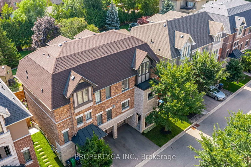 1226 Azinger Lane