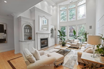 1382 Aldo Drive • Mississauga, ON photo 4