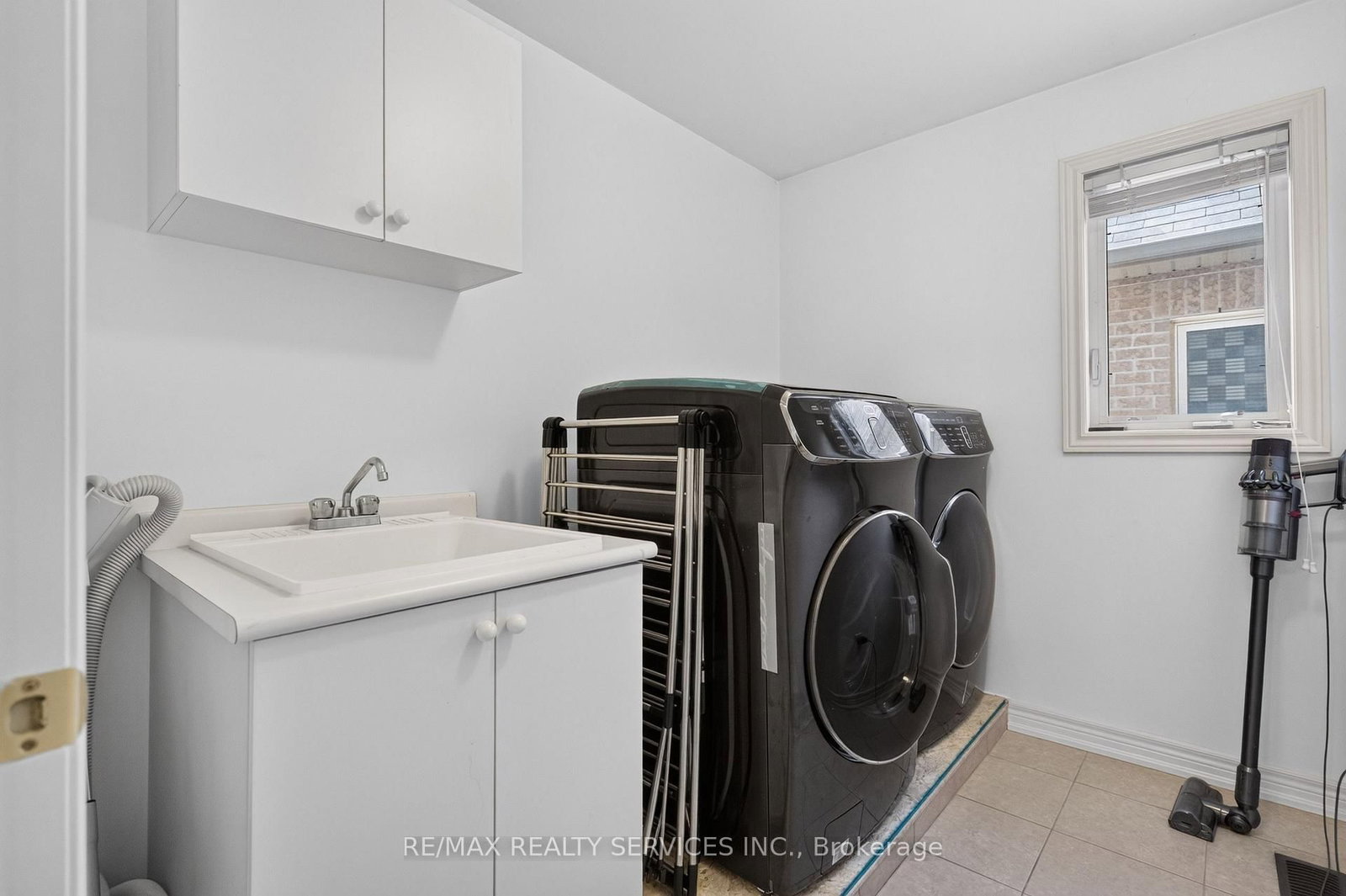 15 Bonnie Braes Drive • Brampton, ON photo 38