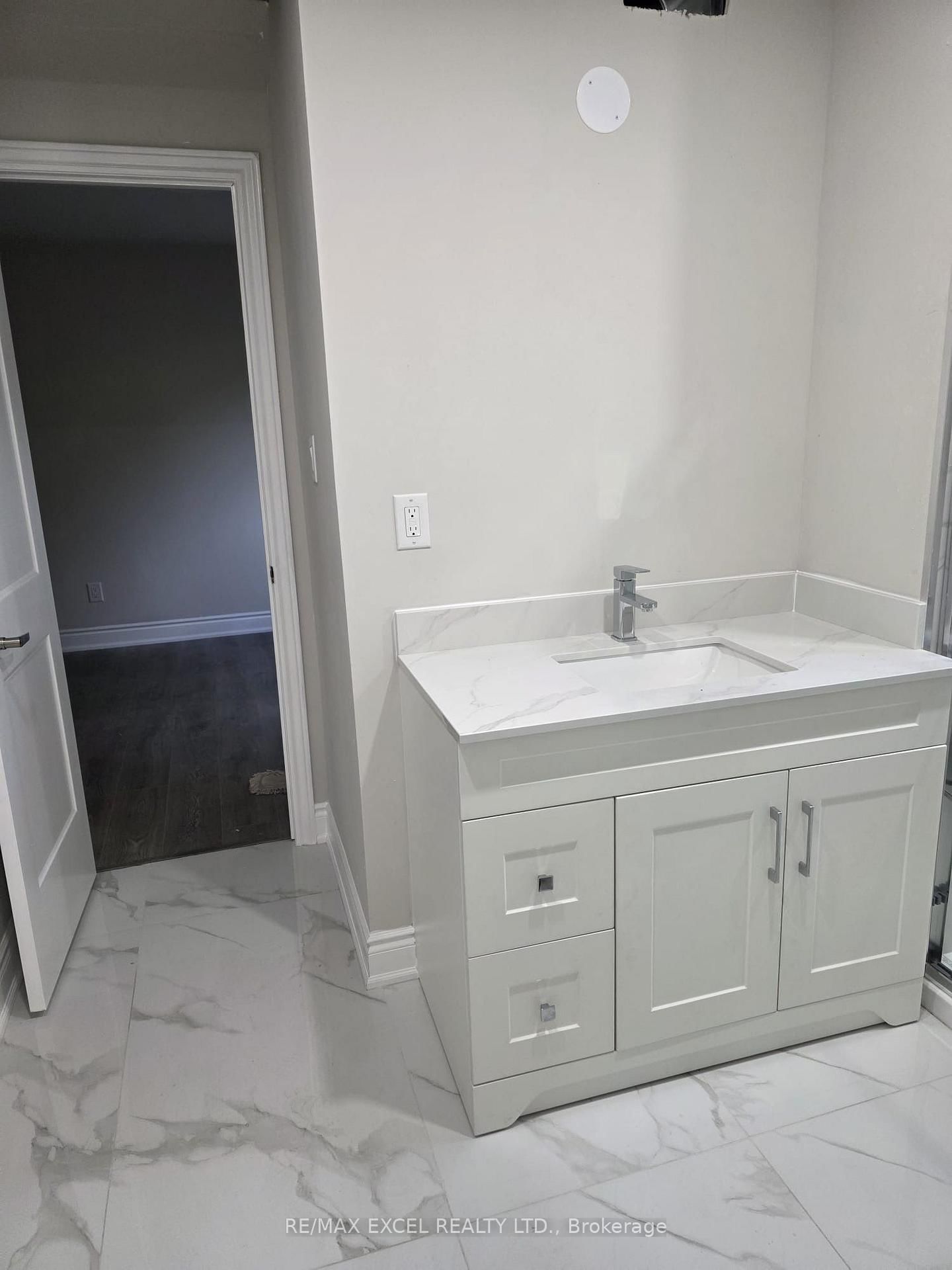 Upper Floor-420 Winfield Terr, Mississauga, view 12