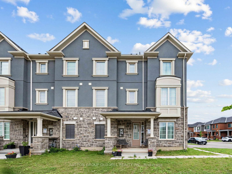 1537 Moira Crescent