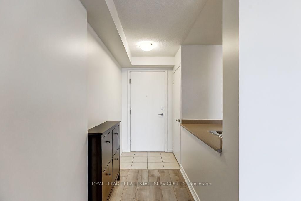 61 Heintzman Street • Toronto, ON photo 6