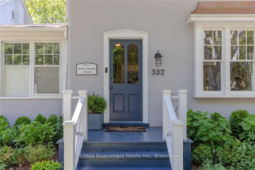 332 Palmer Avenue • Oakville, ON photo 3
