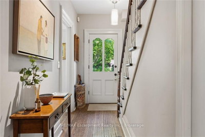 332 Palmer Avenue • Oakville, ON photo 5