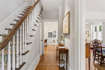 332 Palmer Avenue • Oakville, ON photo 6