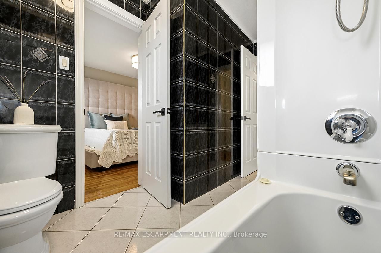3726 Holden Crescent • Mississauga, ON photo 25