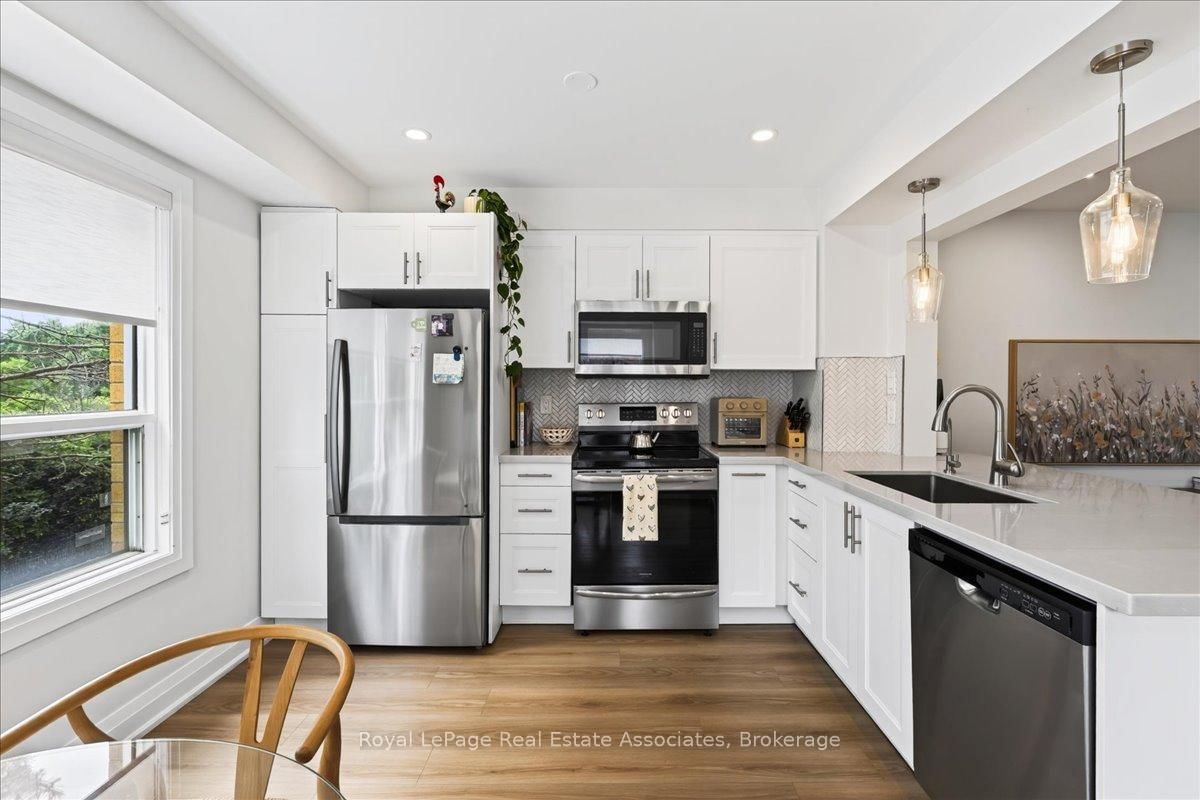 2300 Brays Lane • #37 • Oakville, ON photo 20