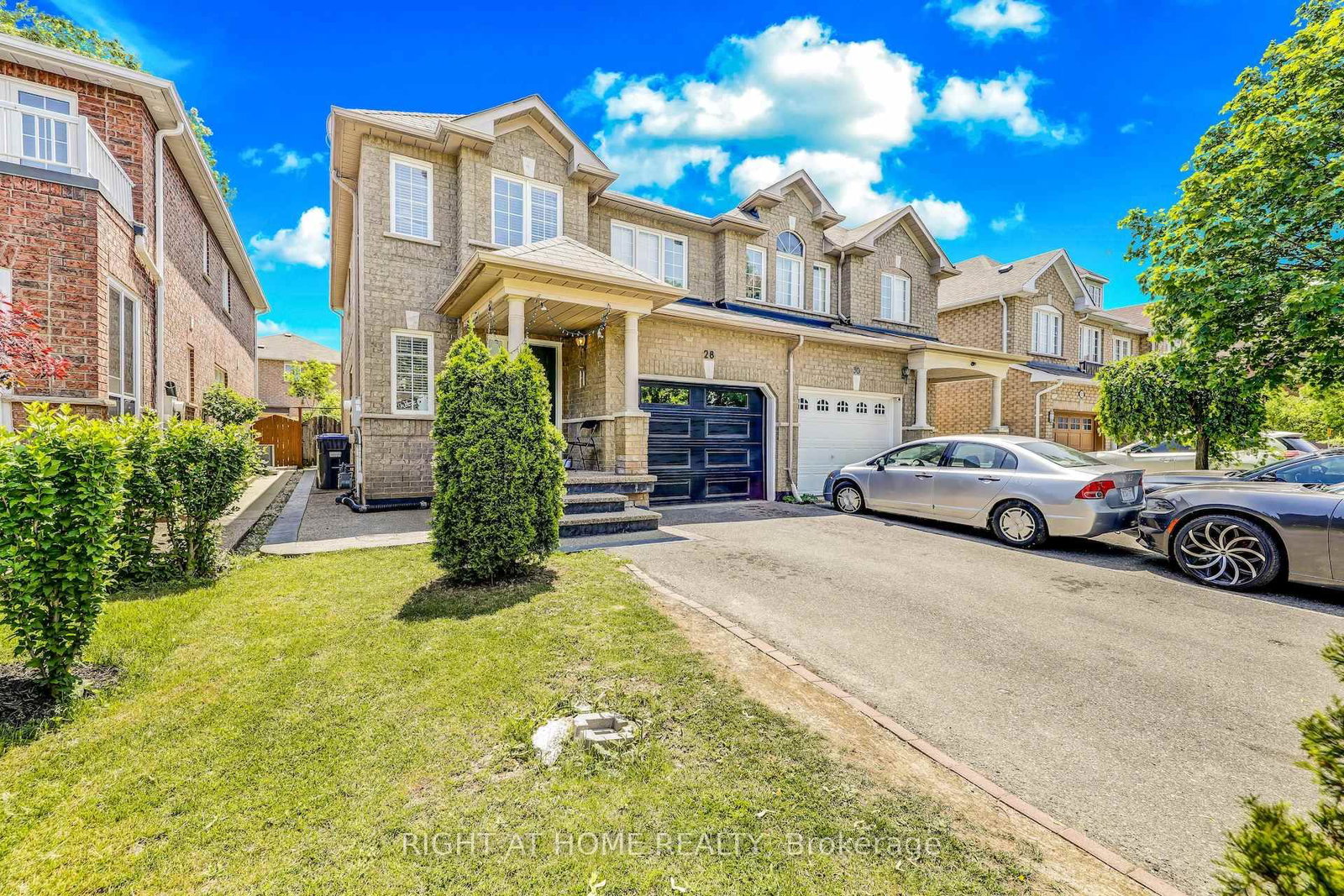 28 Cedarvalley Boulevard • Brampton, ON photo 2