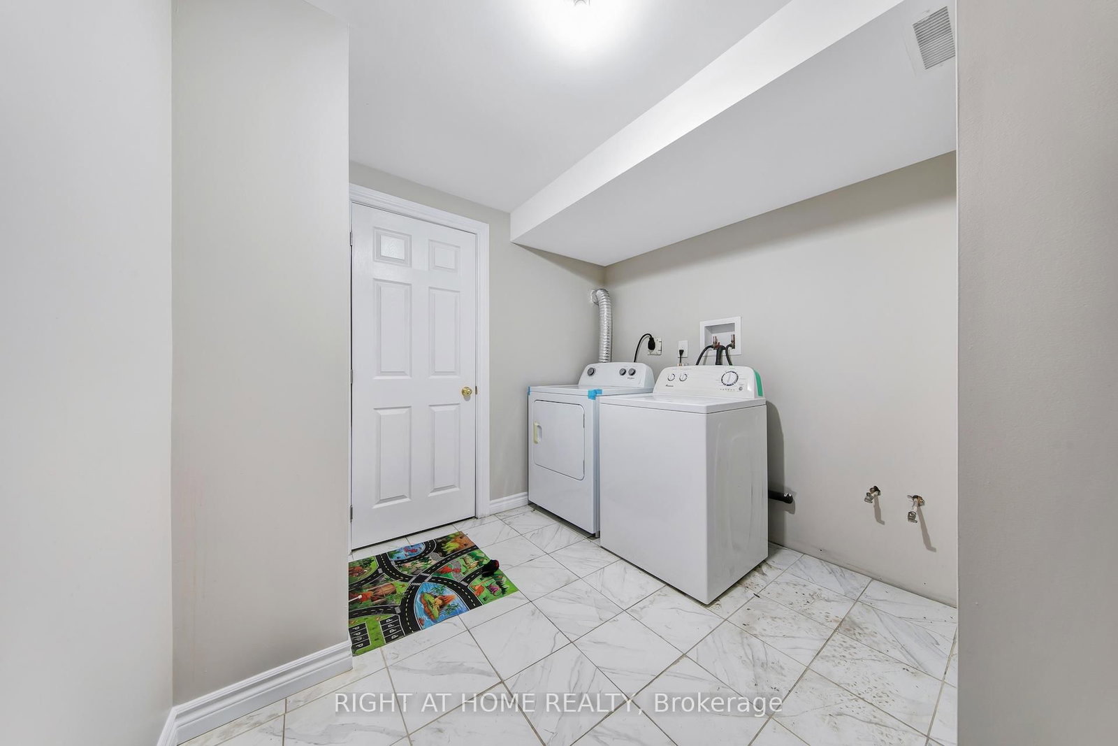 28 Cedarvalley Boulevard • Brampton, ON photo 32