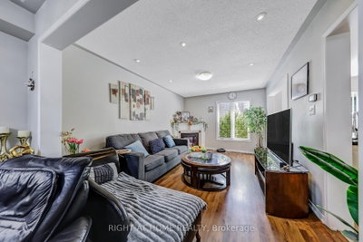 28 Cedarvalley Boulevard • Brampton, ON photo 8