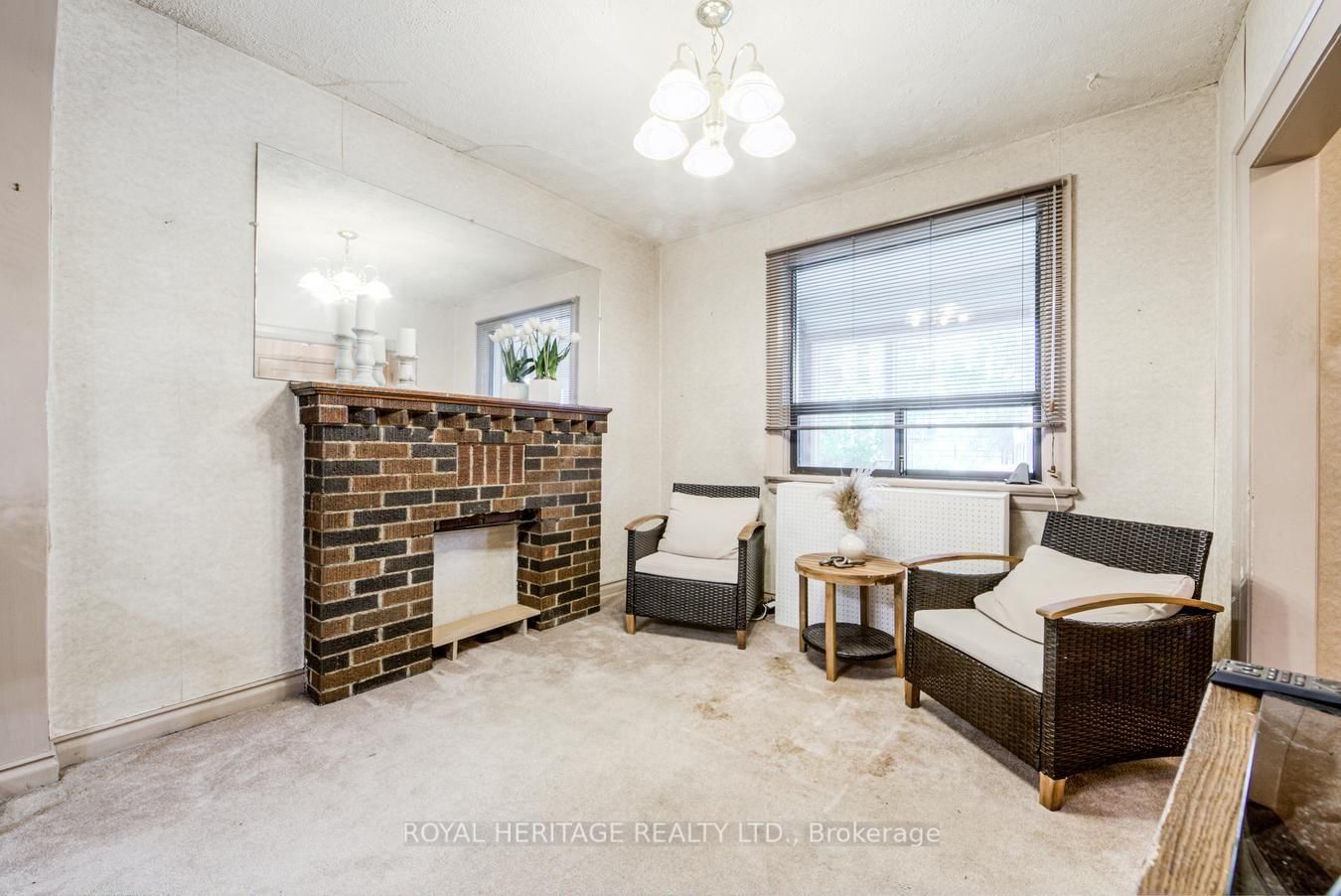 758 Jane Street • Toronto, ON photo 5