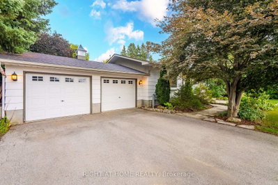 11749 Tenth Line • Halton Hills, ON photo 3