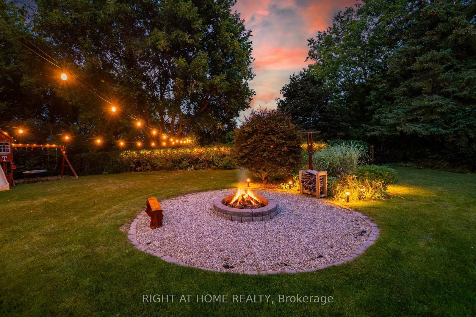 11749 Tenth Line • Halton Hills, ON photo 38