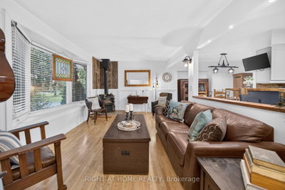 11749 Tenth Line • Halton Hills, ON photo 9