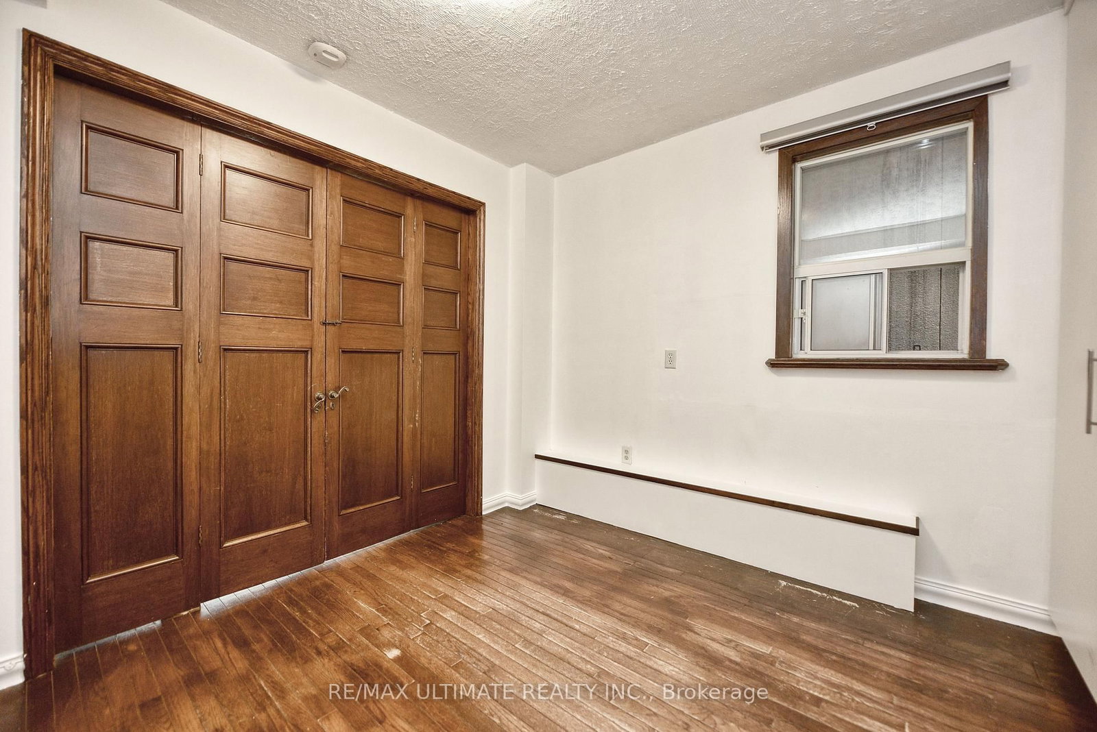 Main Floor - 8 Corby Avenue, Toronto 3
