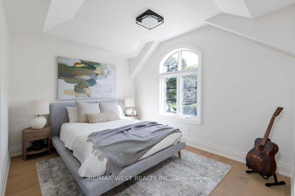 64 Thompson Avenue • Toronto, ON photo 32