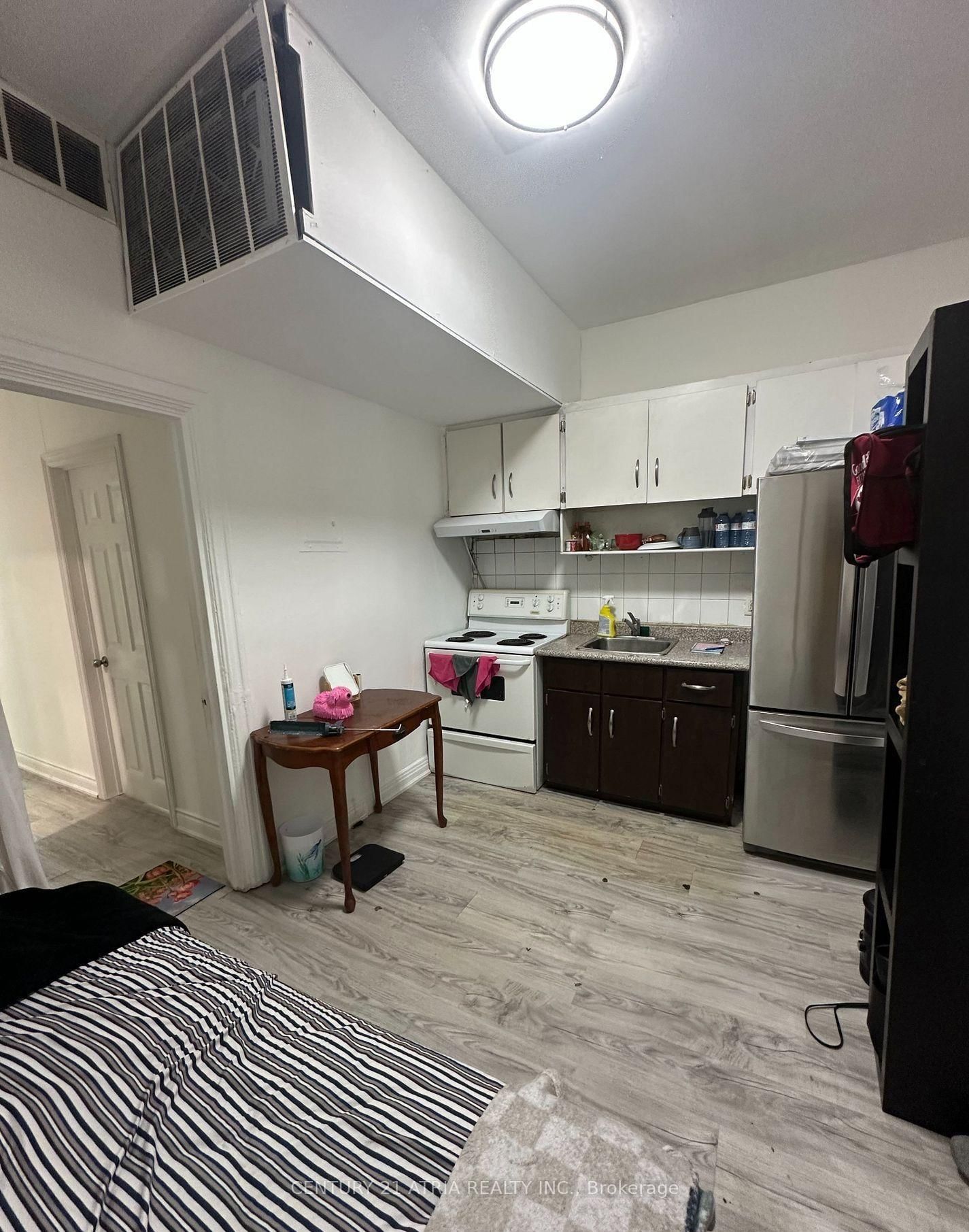 1085 Weston Road • Toronto, ON photo 5