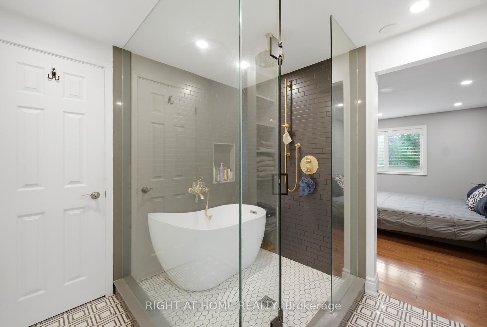 6415 Dunray Court • Mississauga, ON photo 26