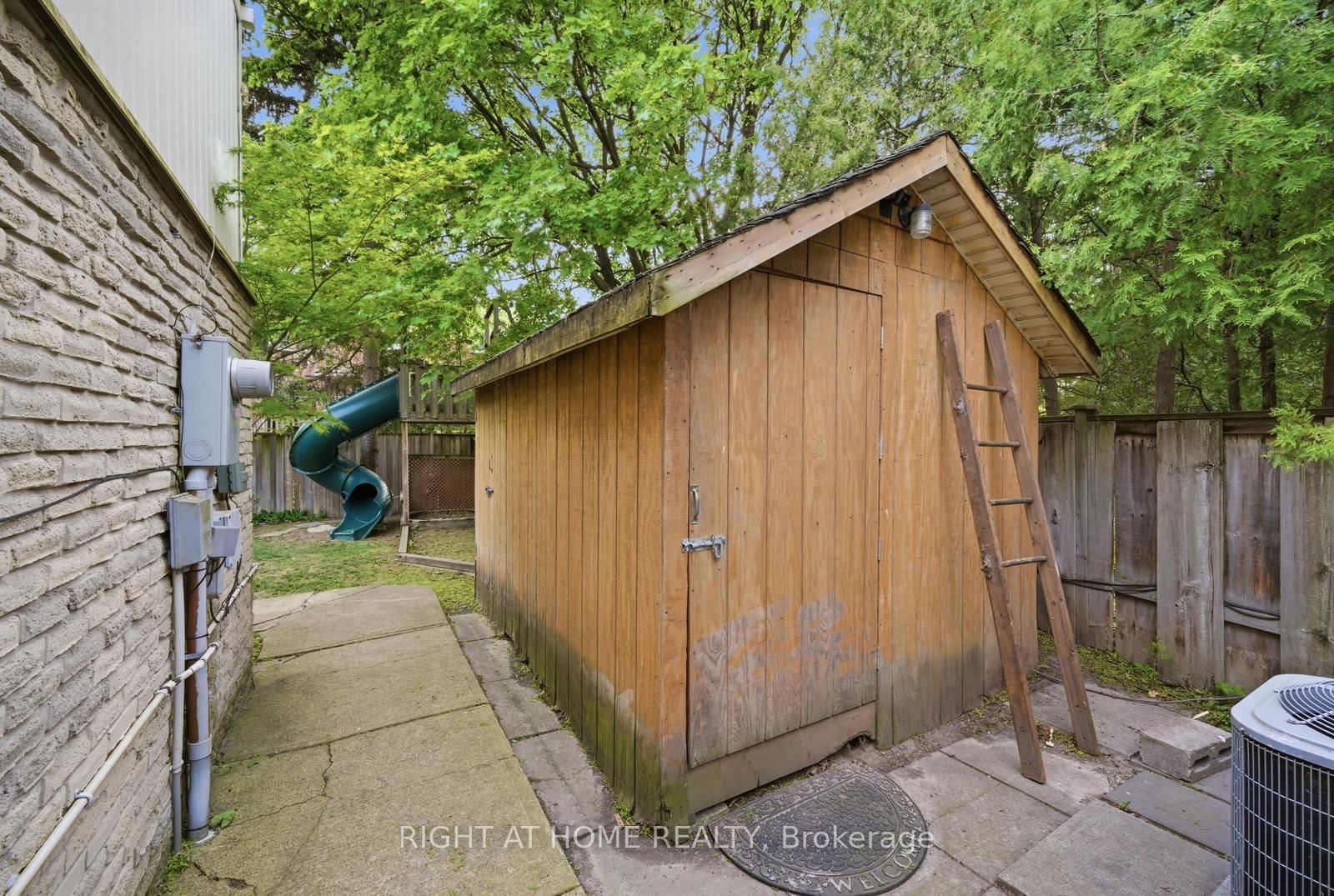 6415 Dunray Court • Mississauga, ON photo 39