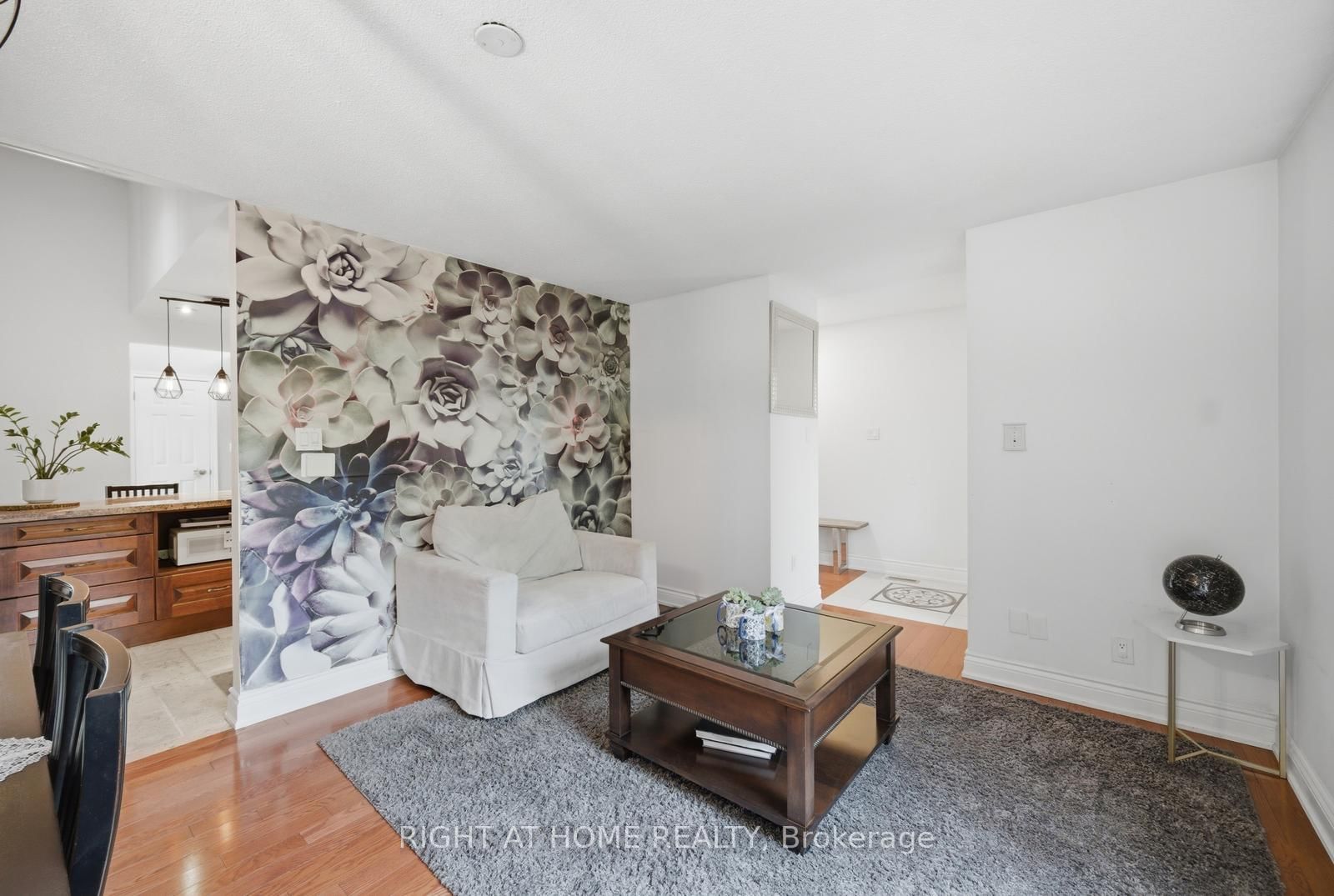 6415 Dunray Court • Mississauga, ON photo 8