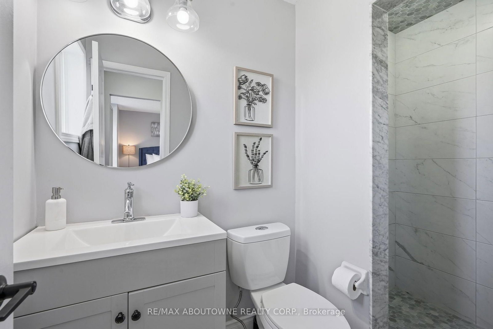 2469 Springforest Drive • Oakville, ON photo 29