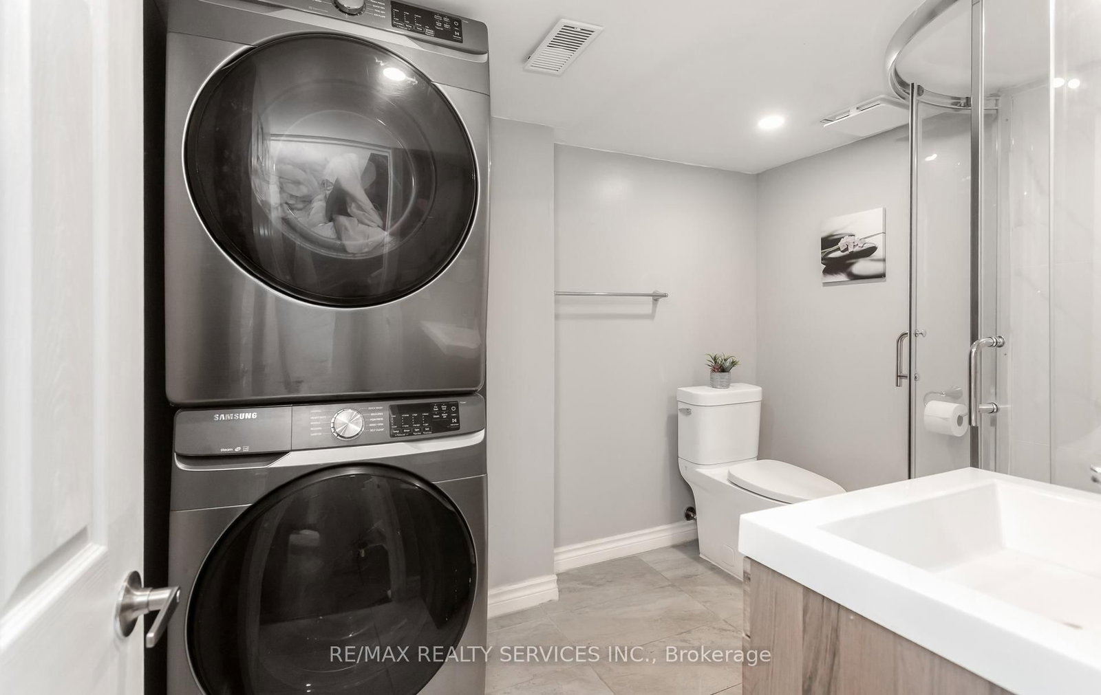5659 Glen Erin Drive • #40 • Mississauga, ON photo 32