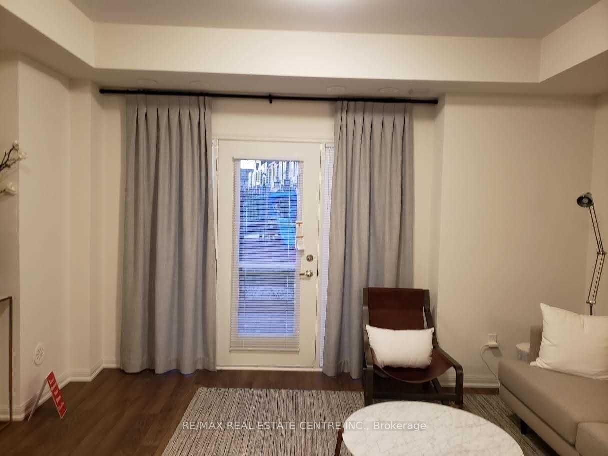 1 Beckenrose Brampton,ON L6Y 6G2 — Photo 5