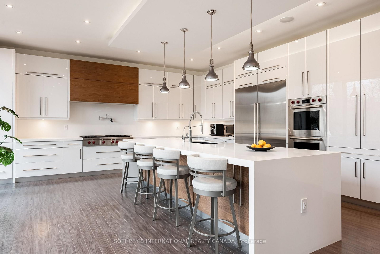 1388 Acton Crescent • Oakville, ON photo 10