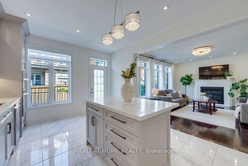 3200 Ernest Appelbe Oakville,ON L6H 0N7 — Photo 12