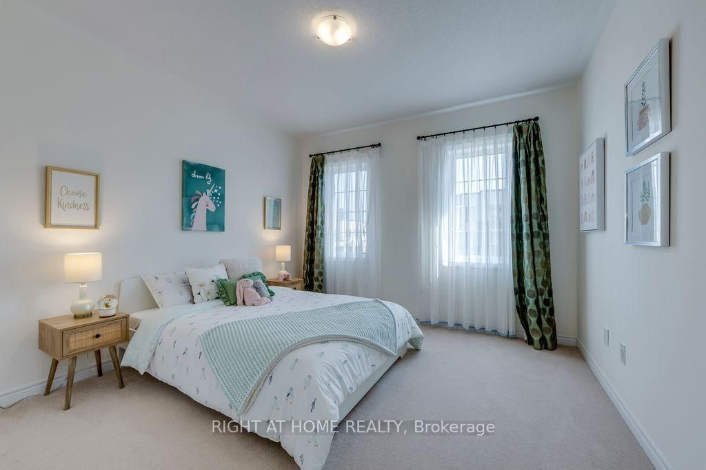 3200 Ernest Appelbe Boulevard • Oakville, ON photo 22