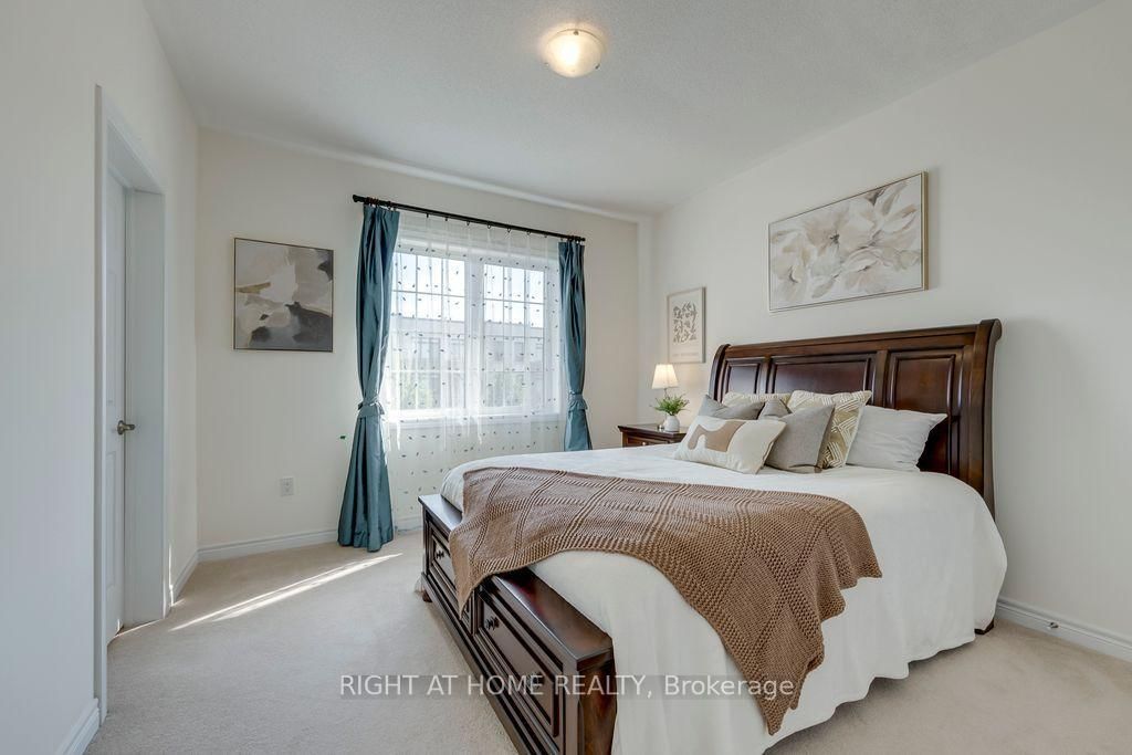3200 Ernest Appelbe Boulevard • Oakville, ON photo 23