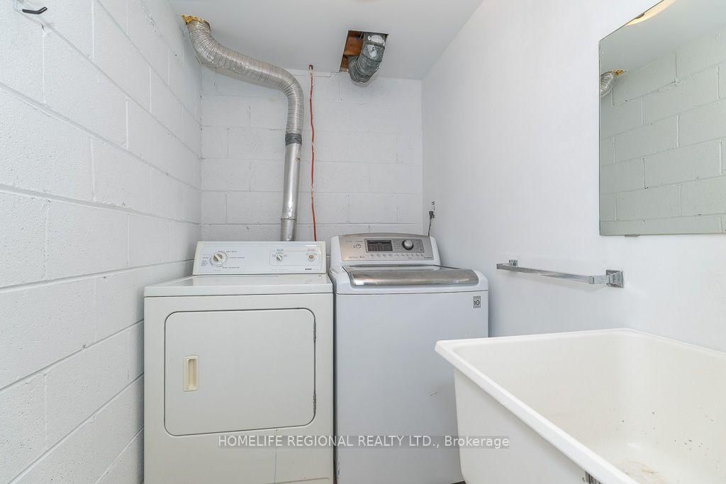 128 The Westway • Toronto, ON photo 38