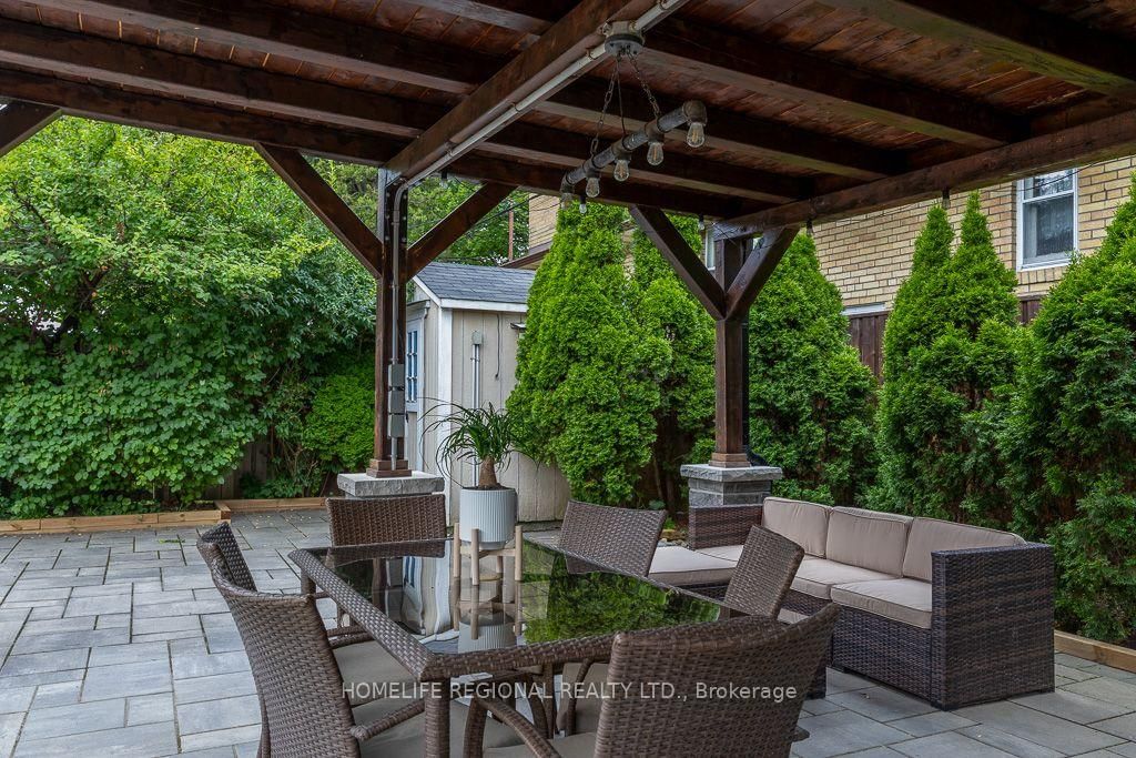 128 The Westway • Toronto, ON photo 44