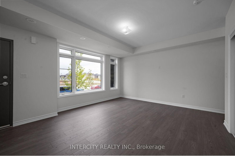 553 Tim Manley Ave photo 5