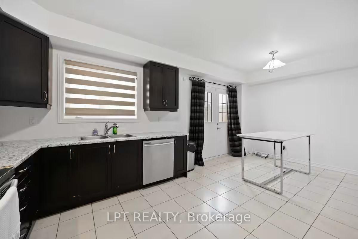 341 Remembrance Road • Brampton, ON photo 10