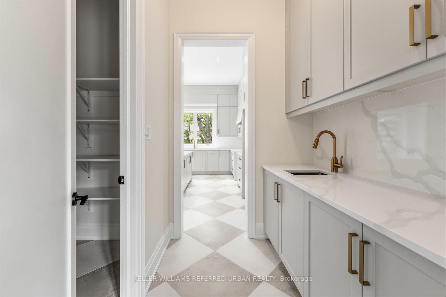 1429 Dundas Crescent • Mississauga, ON photo 11