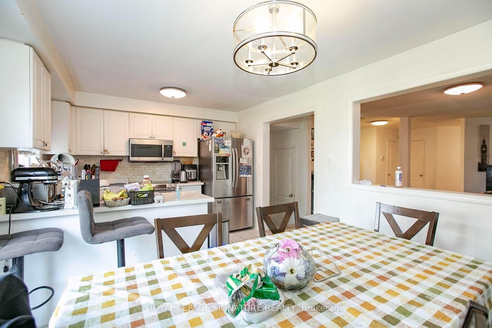 941 Mandolin Place • Mississauga, ON photo 15