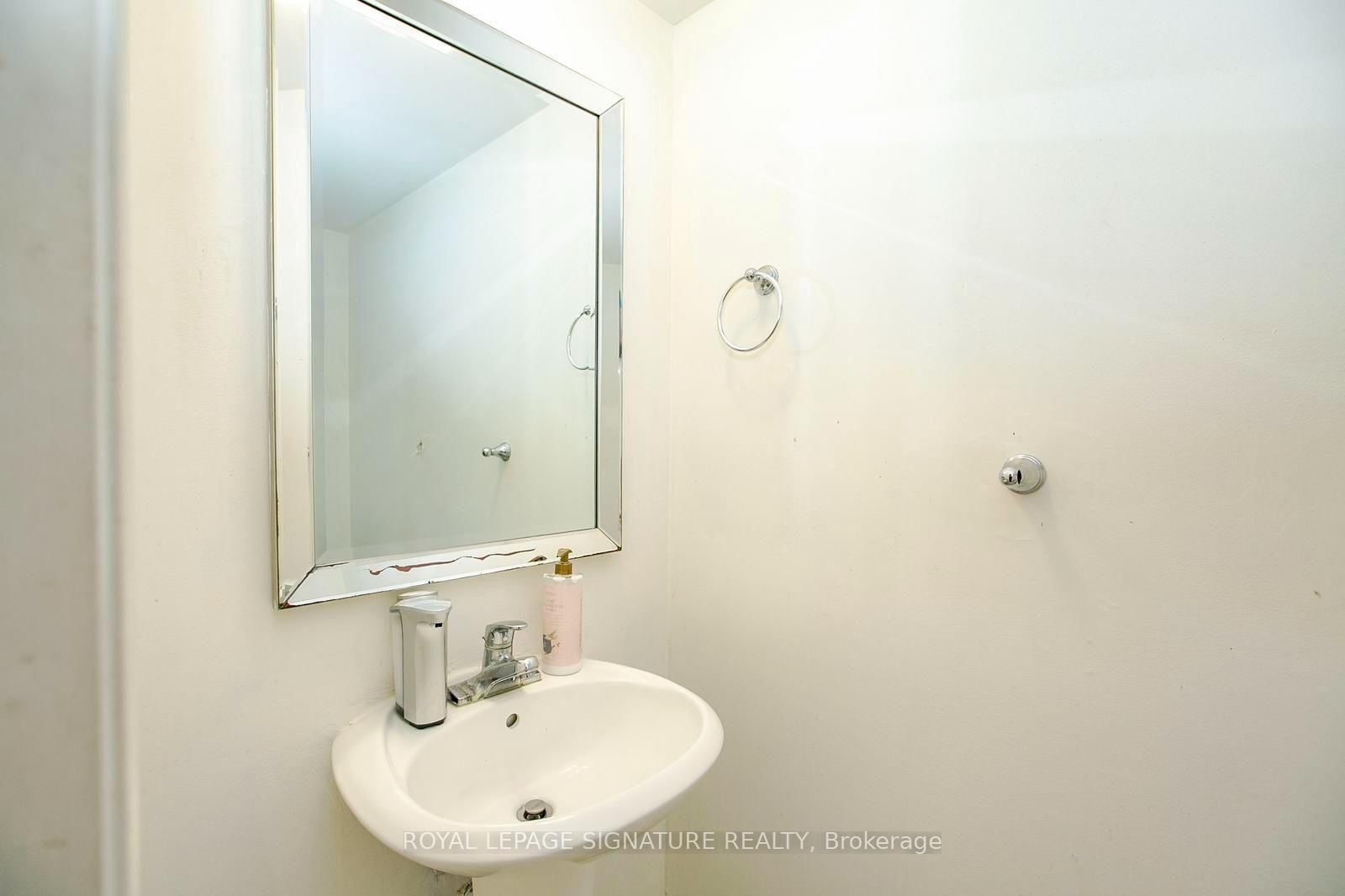 941 Mandolin Place • Mississauga, ON photo 17