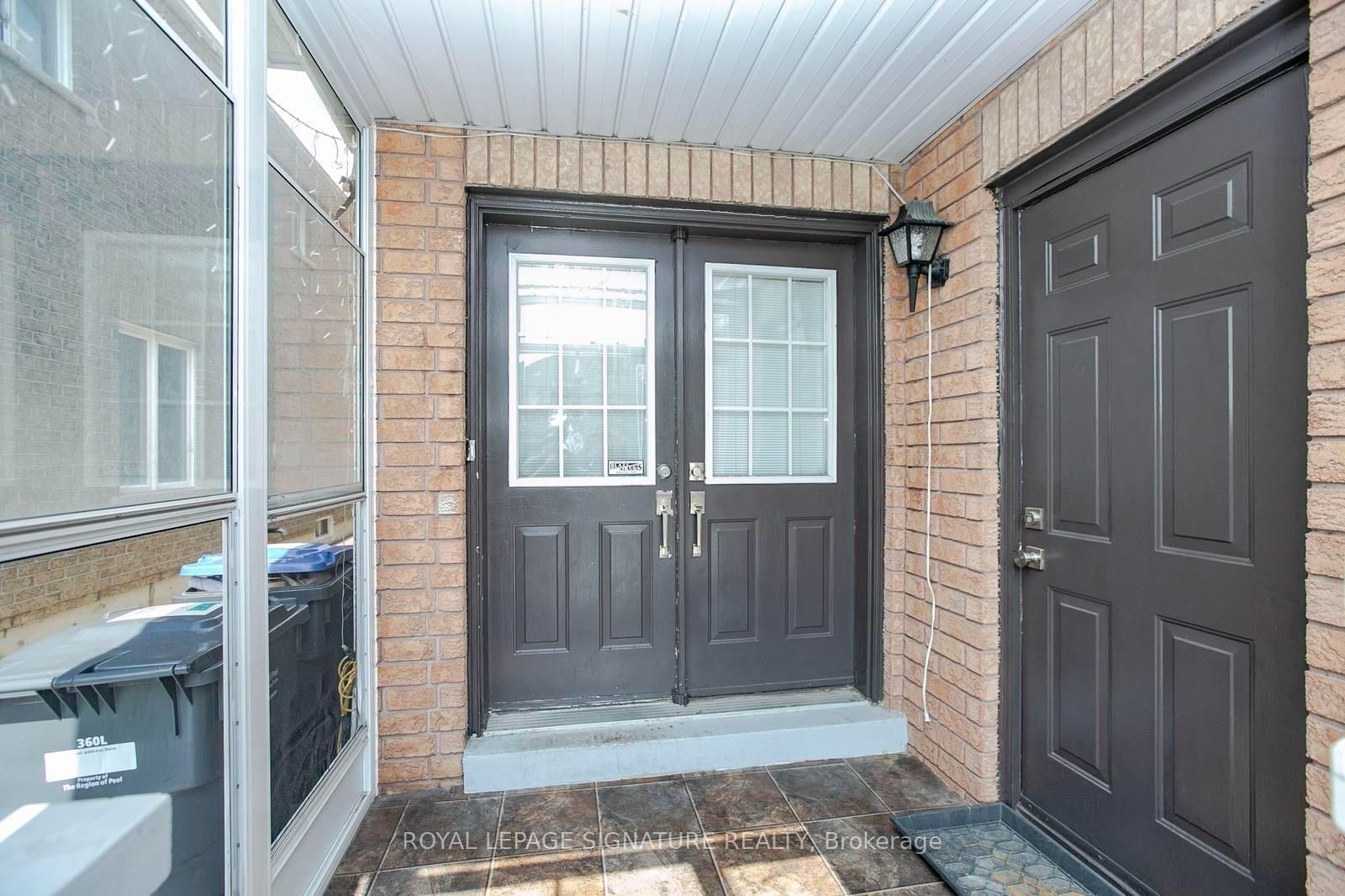 941 Mandolin Place • Mississauga, ON photo 5