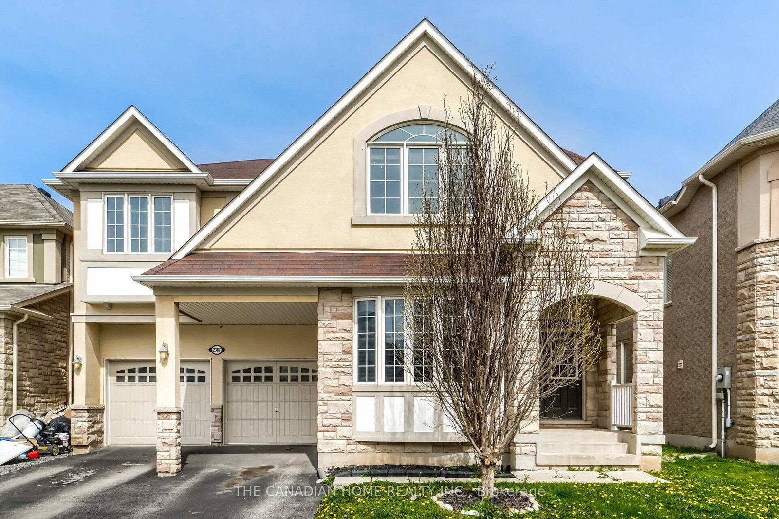 2387 Calloway Drive • Oakville, ON photo 1