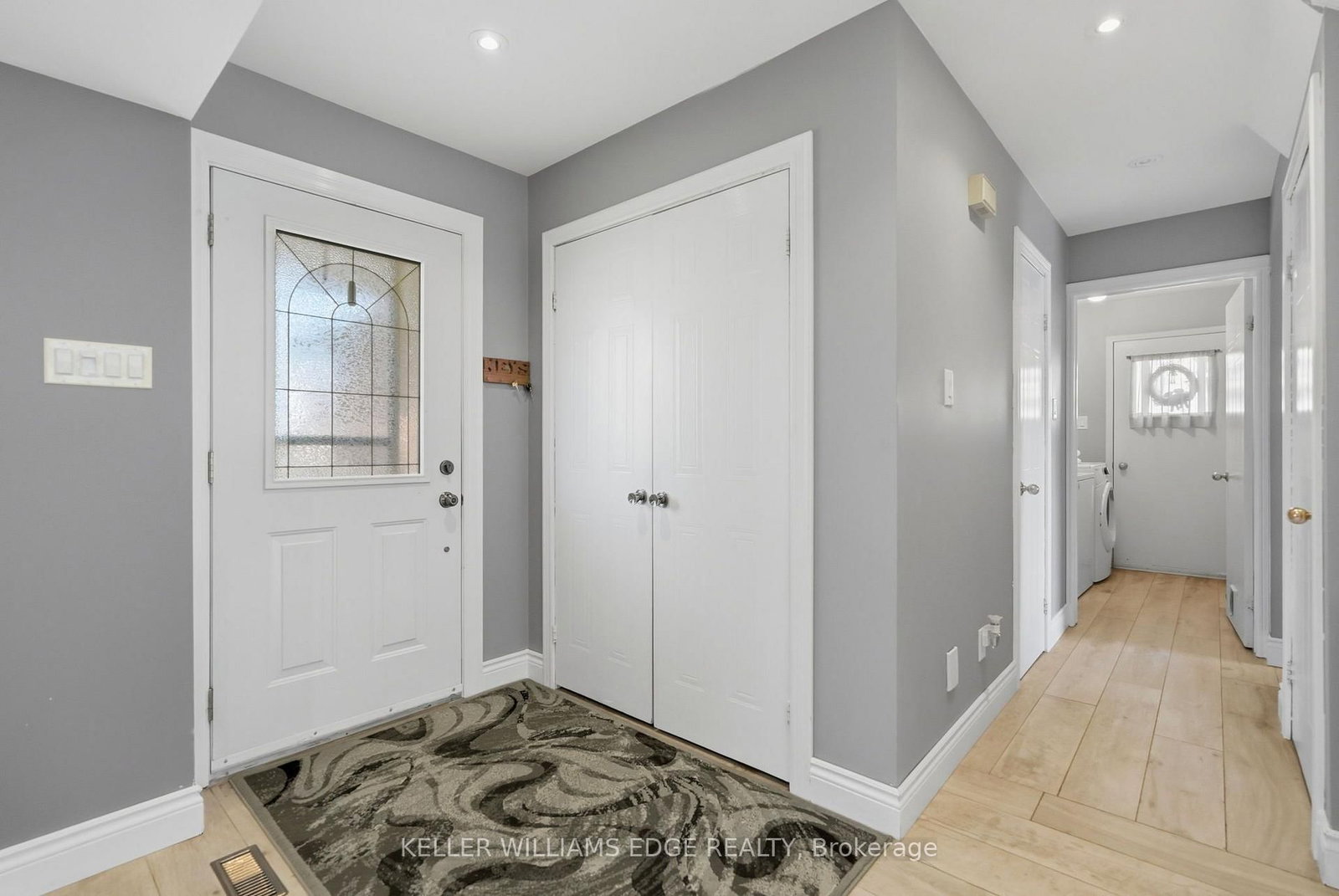 2055 Hunters Wood Drive • Burlington, ON photo 14