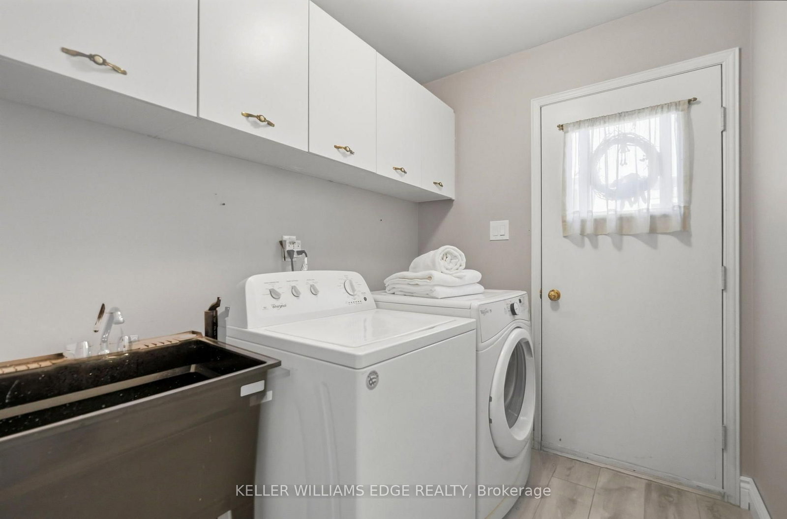 2055 Hunters Wood Drive • Burlington, ON photo 17