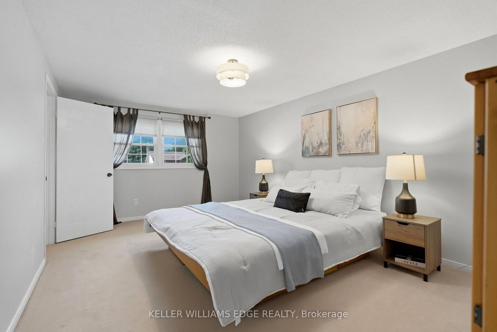 2055 Hunters Wood Drive • Burlington, ON photo 23