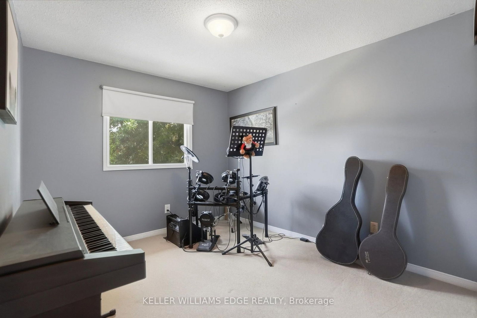 2055 Hunters Wood Drive • Burlington, ON photo 32