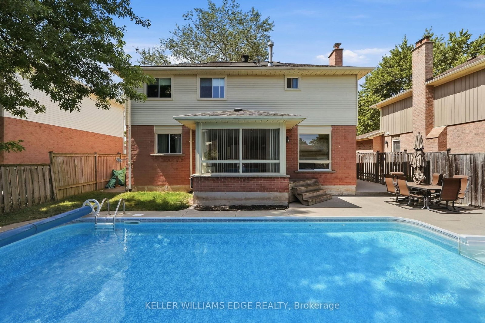 2055 Hunters Wood Drive • Burlington, ON photo 42